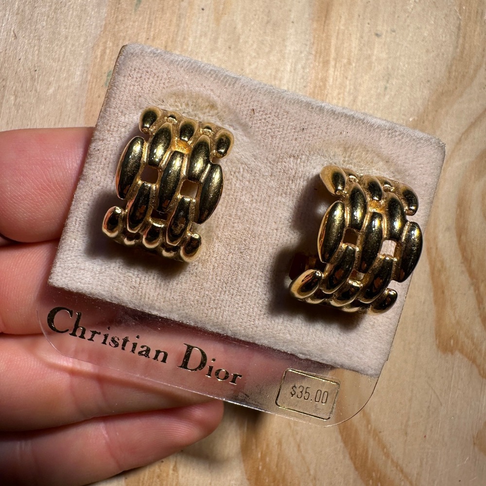 Christian Dior Vintage Gold Tone Link Basketweave Clip On Earrings OS